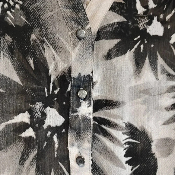 Classic Editions Black & White  Sheer Long Sleeve Lightweight Blouse Size Medium - Picture 3 of 9